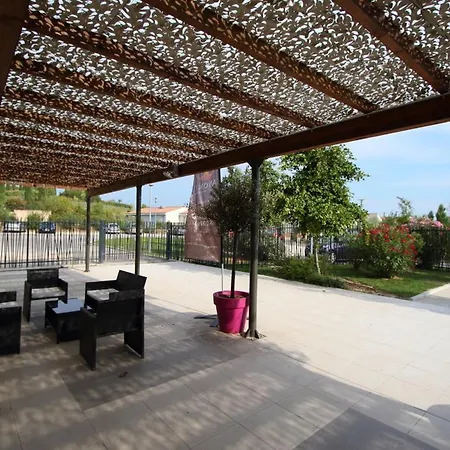 Sweet Aix En Provence, Terrasse, Piscine, Resto, Aparthotel Eguilles